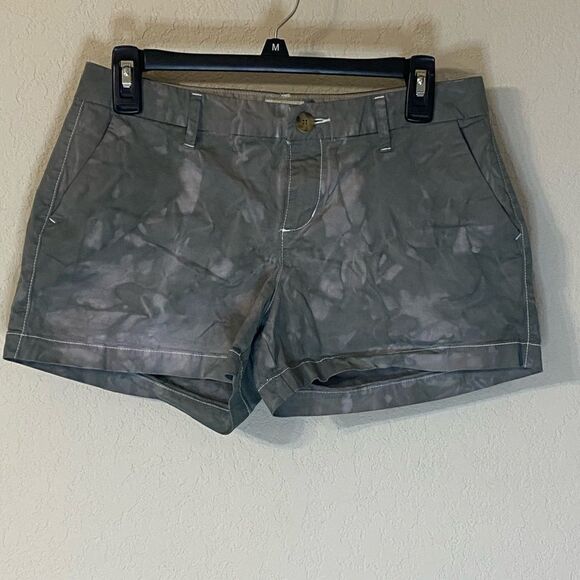 Old Navy Tie Dyed Shorts - Picture 2 of 7